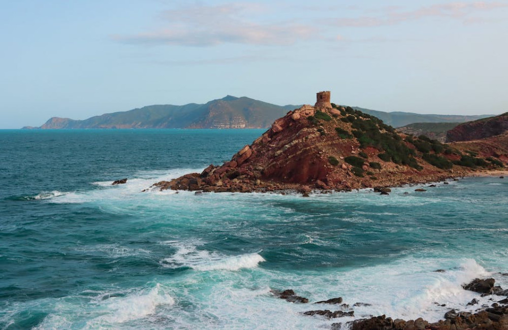 Adult-only vakantie? Boek een romantische reis naar Castelsardo!